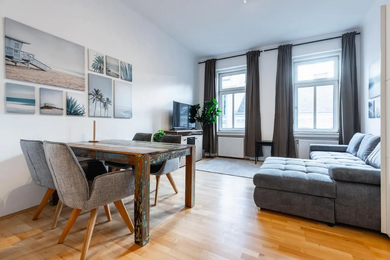 Cozy Apartment Steps Away From Subway Station Wien Österreich